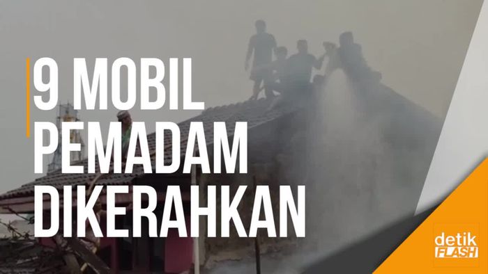 Sebuah Rumah di Pisangan Timur Dilahap Si Jago Merah
