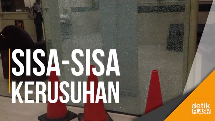 Suasana Kantor Kemendagri Usai Diamuk Massa