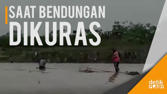  Detik-detik Hanyutnya Dua Warga di Bendungan Pamarayan