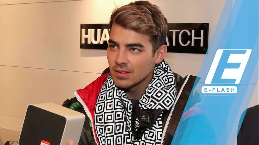 Hot! Joe Jonas dan Sophie Turner Tunangan