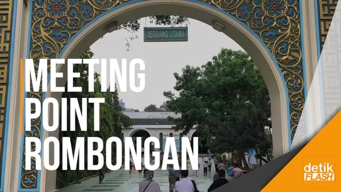 Persiapan Masjid Sunda Kelapa Sambut Kedatangan Anies-Sandi