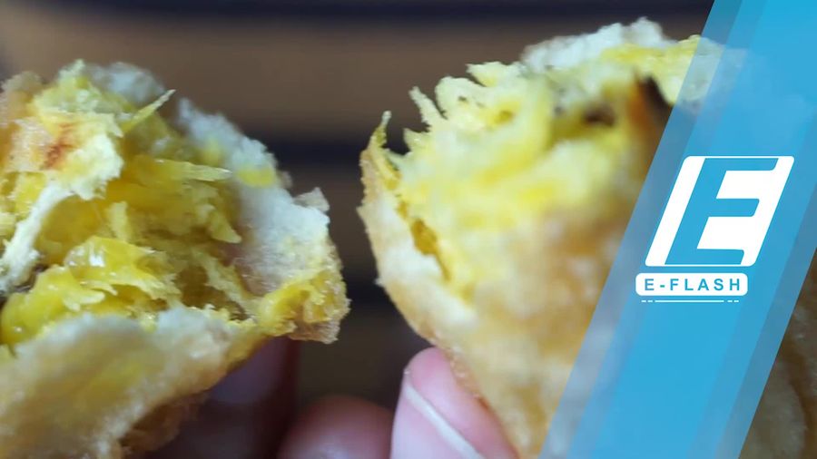 Mencoba Pisang Goreng Tanduk Mpok Nur yang Melegenda