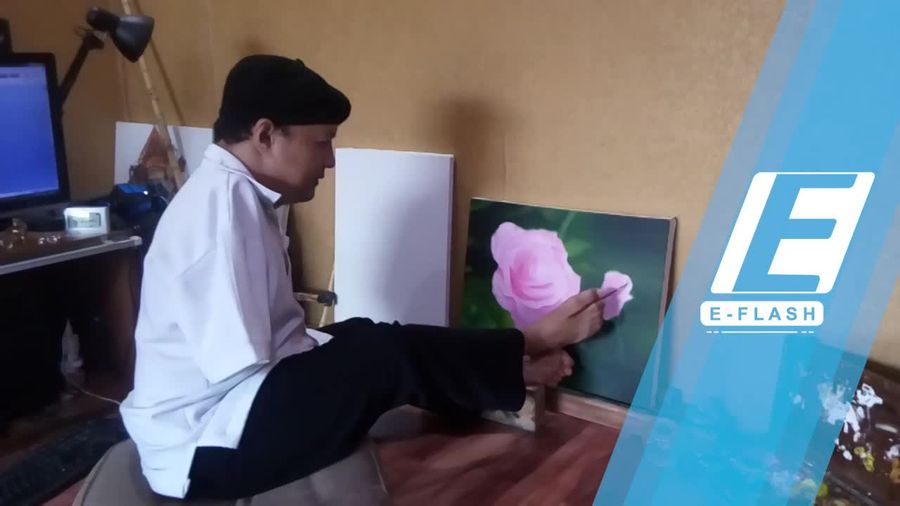 Belajar Bersyukur dari Sabar Subadri, Pelukis dengan Kaki