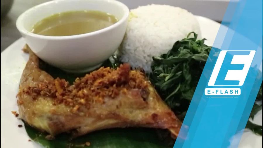 Mencicipi Ayam Betutu Goreng Buatan Ibu Putu
