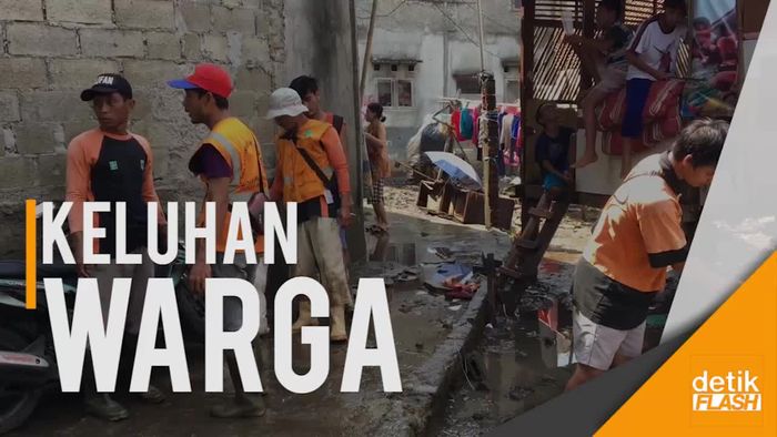 Dear, Gubernur Jakarta! Warga Jatipadang Keluhkan Banjir