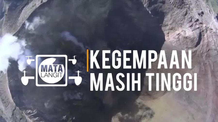 Potret Kawah Gunung Agung dari Lensa Mata Langit