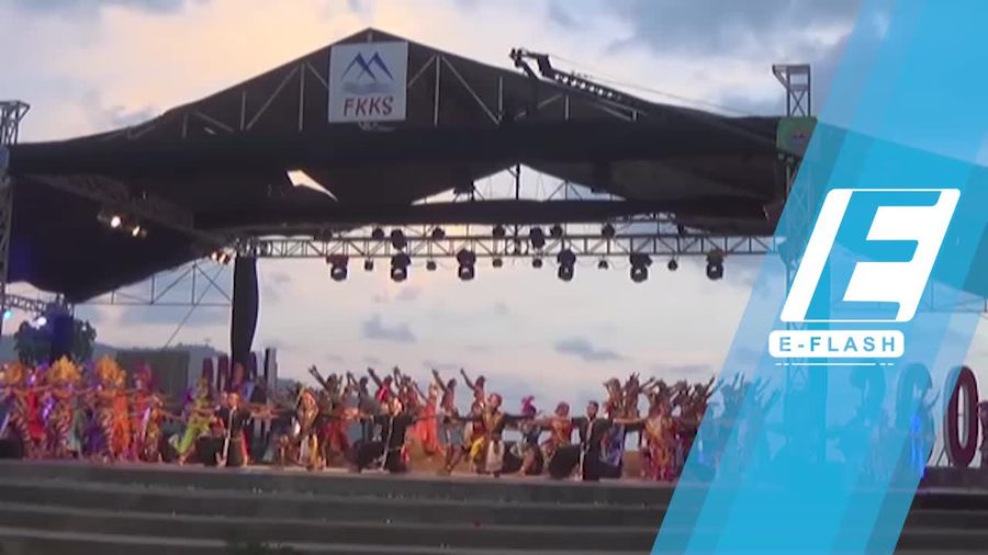 Pesisir Selatan Jatim Berpesta di FKKS
