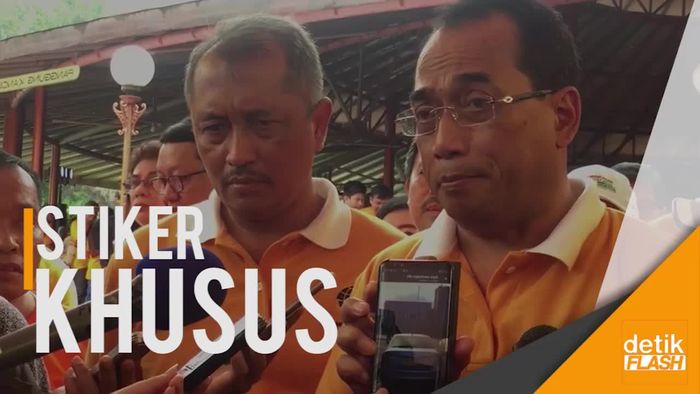 Menhub: Pemasangan Stiker Taksi Online Contoh Inggris