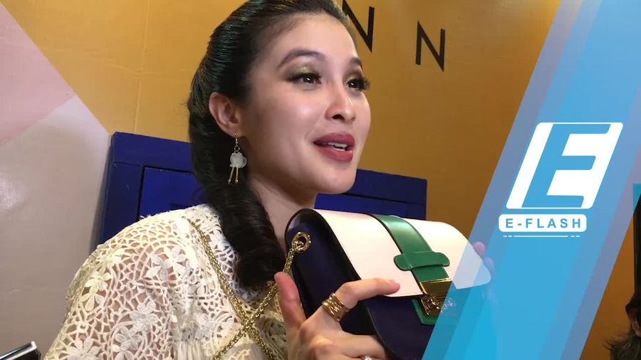 Kolaborasi dengan Brand Lokal, Sandra Dewi Jualan Tas Kulit