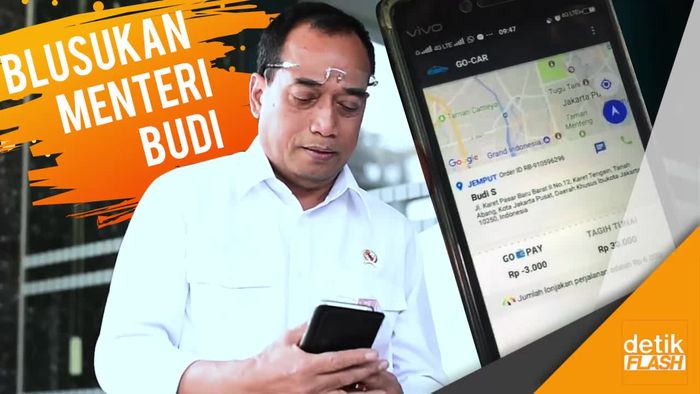 Ekspresi Kebahagiaan saat Menhub Budi Blusukan Naik Taksi Online