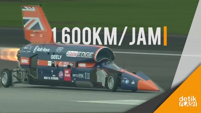 Dahsyatnya Mobil Bertenaga Roket