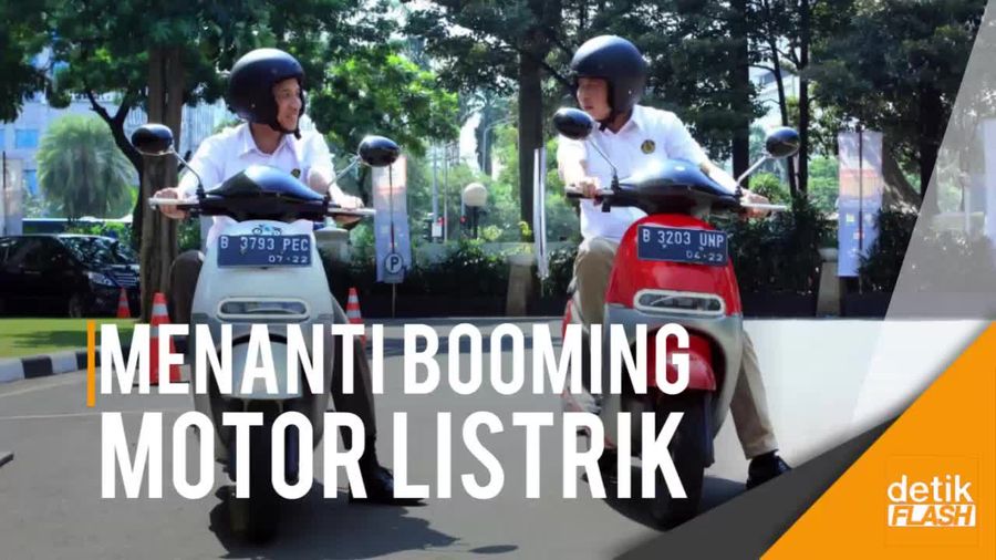Gaya Jonan-Arcandra Jajal Motor Listrik