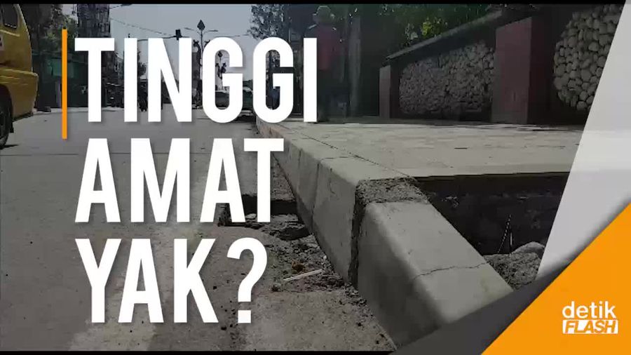 Trotoar Ini Dianggap Terlalu Tinggi, Bikin Repot Warga