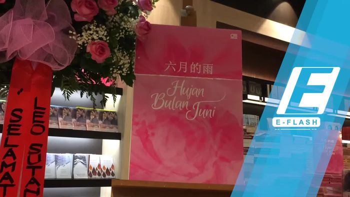 Hujan Bulan Juni, Puisi dengan Puluhan Bahasa 