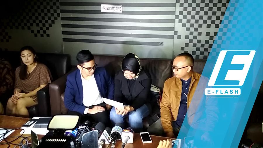 Berat, Istri Aldi Taher Menangis Saat Menjelaskan Alasan Gugat Cerai