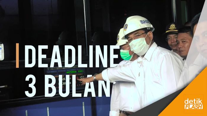 Menhub Budi Karya Tinjau Uji KIR Taksi Online 