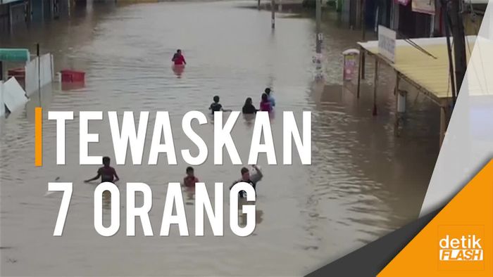 Hujan Badai Selama 15 Jam, Penang Terendam Banjir Bandang