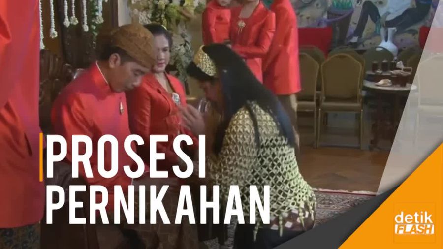 Momen Kahiyang Sungkem dan Jokowi Jualan Dawet
