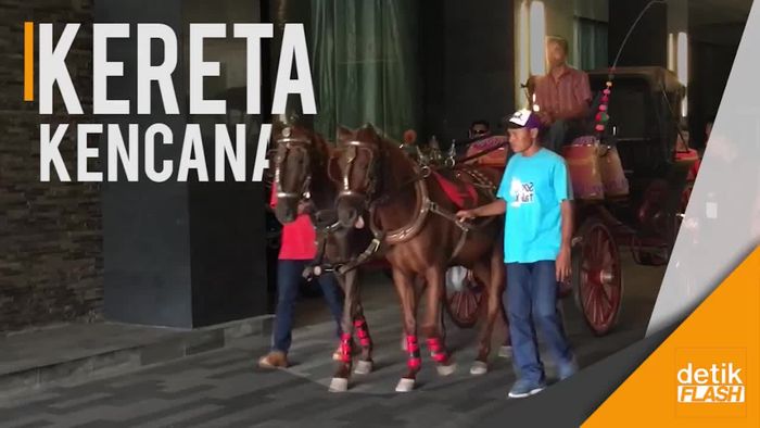 Iringan Kereta Kuda Akan Bawa Calon Pengantin ke Pelaminan