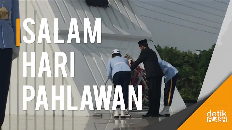 Jokowi-JK Tabur Bunga di Makam Pahlawan Hingga Ainun Habibie