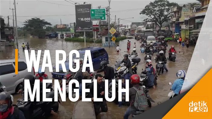 Banjir Terjang Kabupaten Bandung, Pasar hingga Jalanan Tergenang