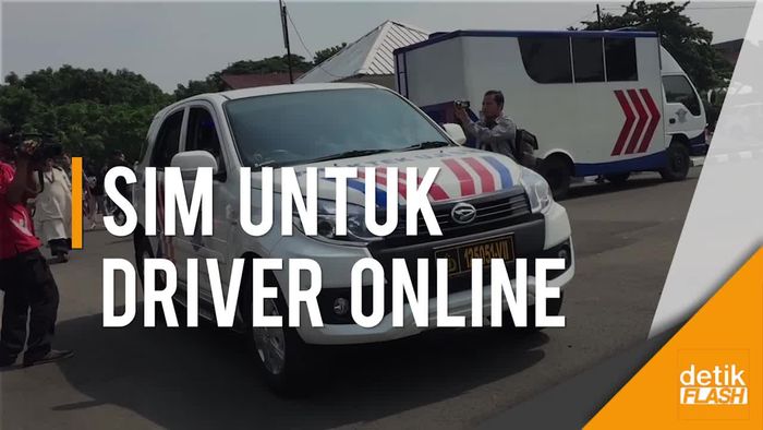 Nyetir Simulator, Menhub Jajal Pembuatan SIM Taksi Online