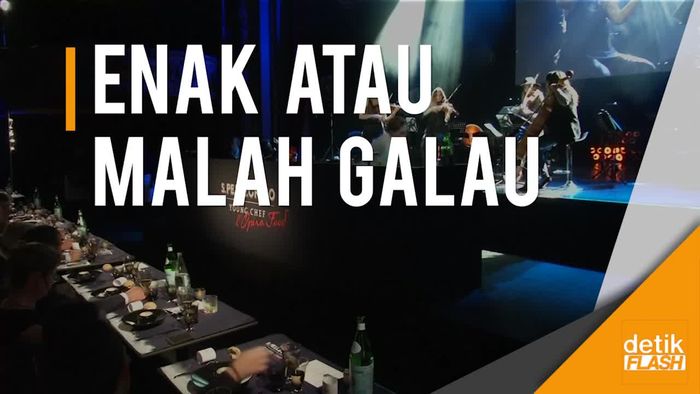 Makan Mewah Sambil Diiringi Alunan Orkestra