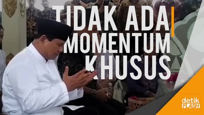Prabowo Nyekar ke Makam Jenderal Soedirman
