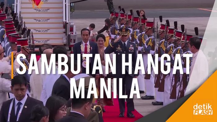 Genggaman Jokowi Erat ke Iriana Saat Tiba di Filipina