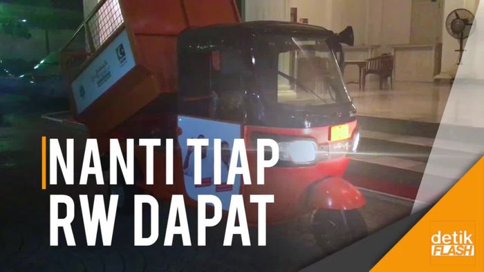 Asyik! Pak Anies Dapat Sumbangan Bajaj Pengangkut Sampah