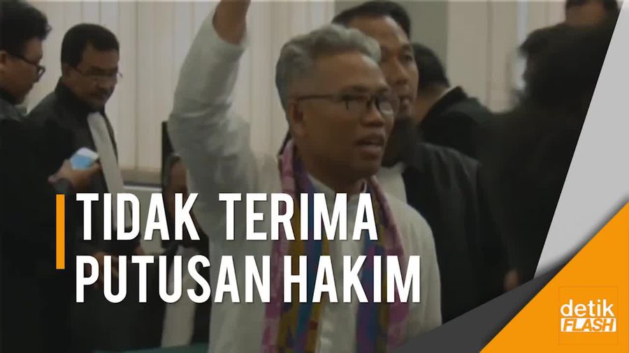 Keriuhan Saat Buni Yani Divonis 1 Tahun 6 Bulan  
