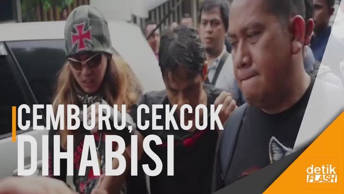 Olah TKP Kasus Mayat Terminal Kampung Rambutan, Polisi Bawa Pelaku