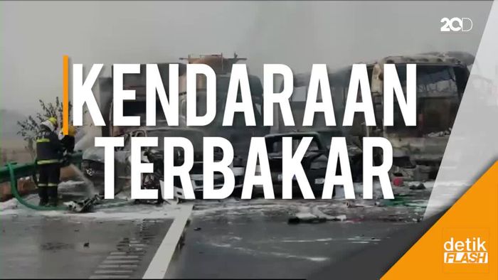 Tabrakan Horor di Tol, 18 Orang Tewas