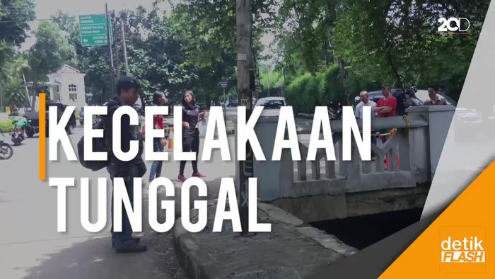 Melaju Kecepatan Tinggi, Mobil Setnov Hilang Kendali
