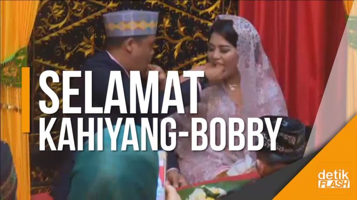 Doa ke Kahiyang-Bobby Usai Kahiyang Menyandang Boru Siregar