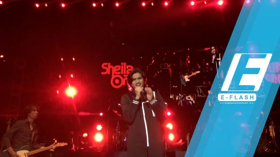 Konser 5UPERGROUP Penuh Warna dan Meriah