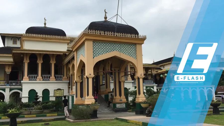 Megahnya Istana Maimun di Kota Medan
