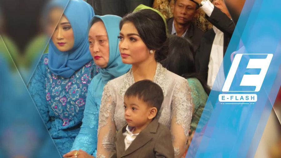 Gemas! Ethes Anteng Banget di Resepsi Kahiyang-Bobby di Medan