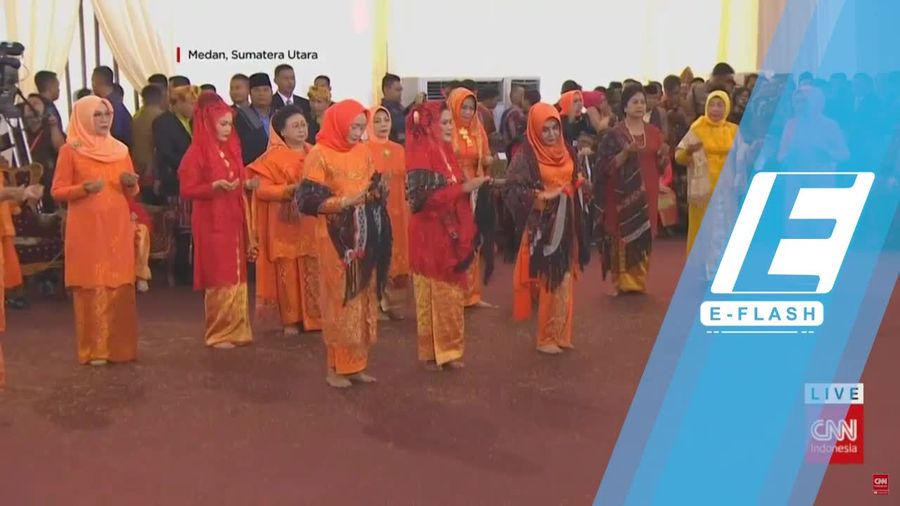 Iriana Juga Manortor, Tak Kalah Ciamik!