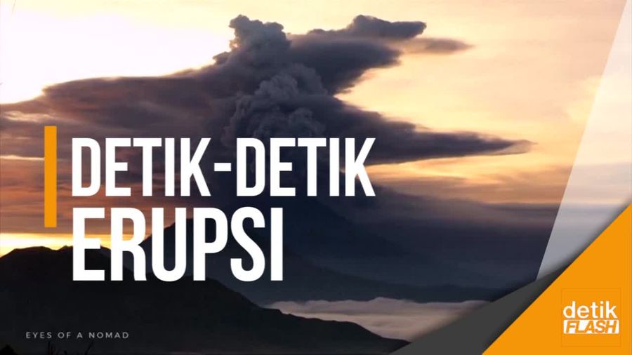 Kepulan Asap Gunung Agung yang Indah Sekaligus Mencekam