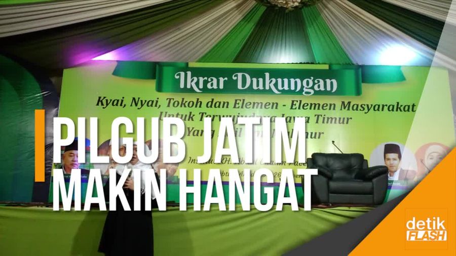 Ikrar Bu Nyai dan Santri Dukung Khofifah-Emil