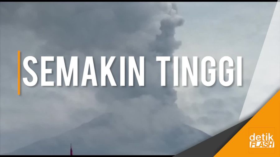 Semburan Asap Gunung Agung Capai Ketinggian 4 Km