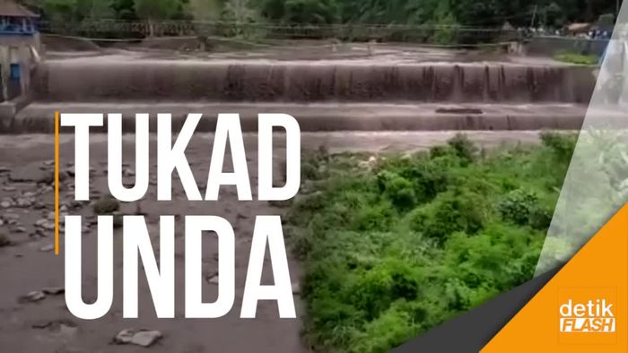 Tirai Air Cantik Bali Dialiri Lahar Dingin