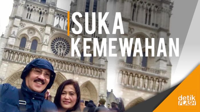  Jurus Pamer Kekayaan Pengacara Setya Novanto