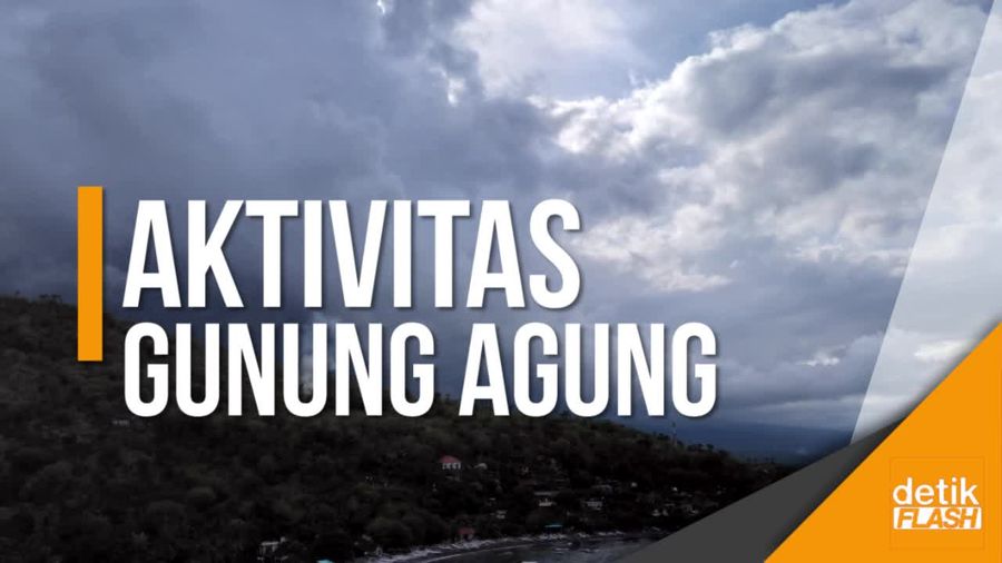 Pagi Ini, Gunung Agung Masih Semburkan Isi Perutnya