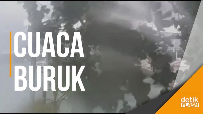 Sejumlah Fasilitas Rusak Berat Akibat Cuaca Buruk di Kepulauan Seribu