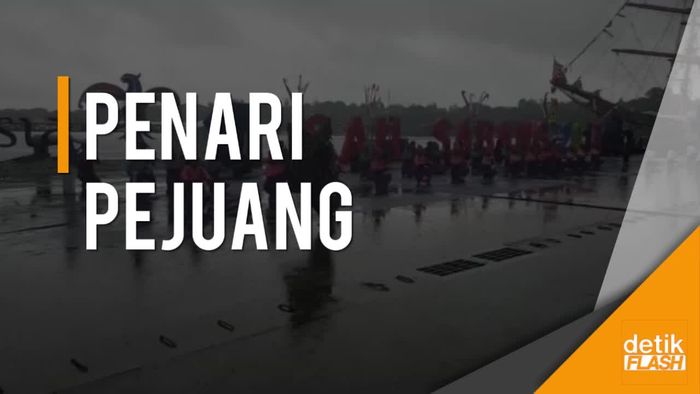 Semangat Juang Penari Kolosal Laksamana Malahayati di Tengah Cuaca Buruk