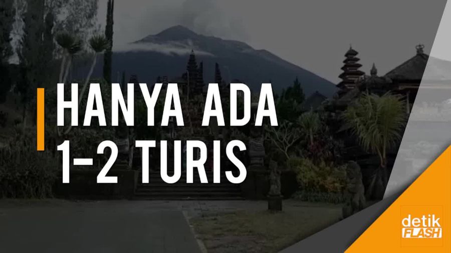 Sunyinya Pura Besakih di Tengah Erupsi Gunung Agung