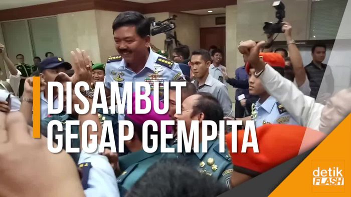 Marsekal Hadi Disetujui DPR Jadi Panglima TNI, Dielukan dan Diarak