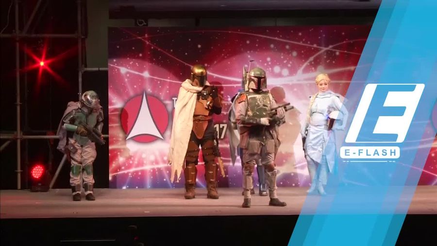 Kerennya Cosplay Karakter Star Wars di Comic Con Tokyo